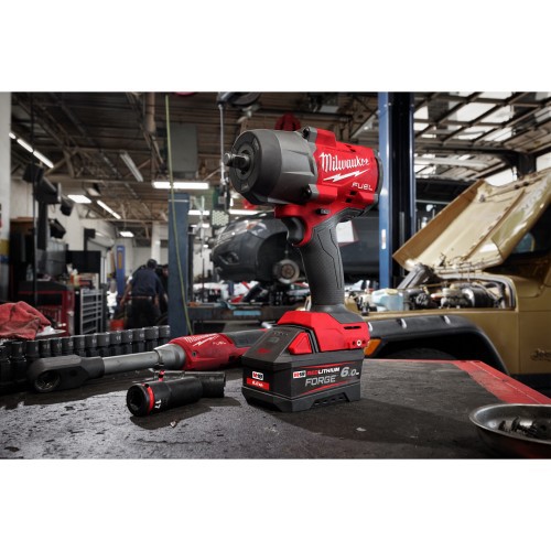 Máy siết bu lông Milwaukee M18 FHIW2F12-0X (thân máy)